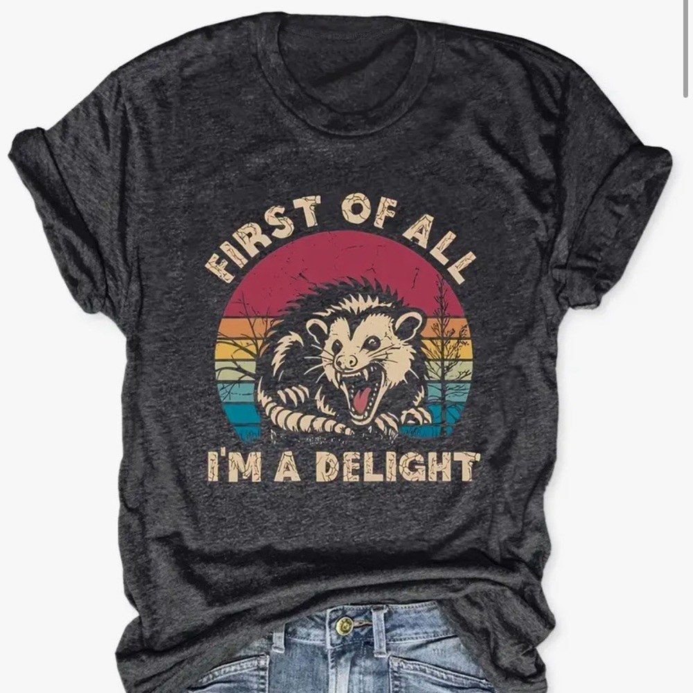 🆕 Women’s Graphic Tshirt